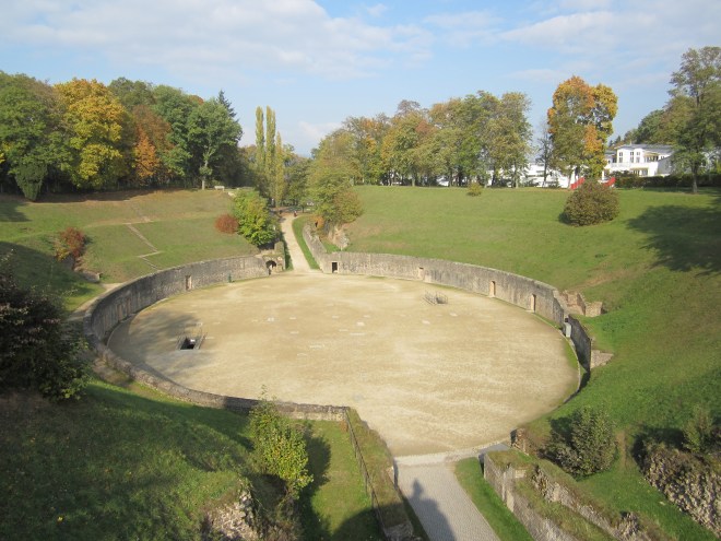 Trier_Roman_amphitheatre_in_October_2011.JPG